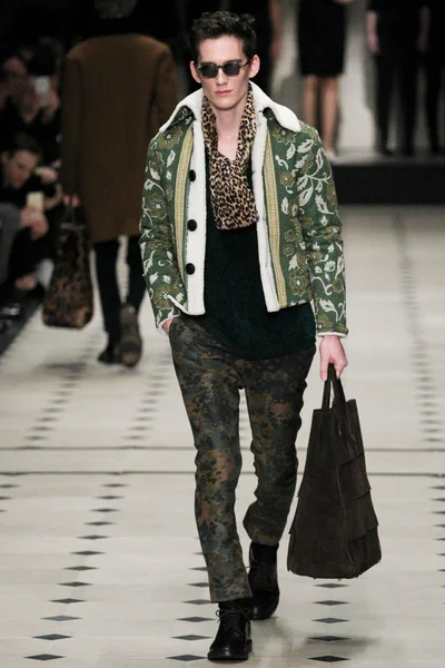 Look 23